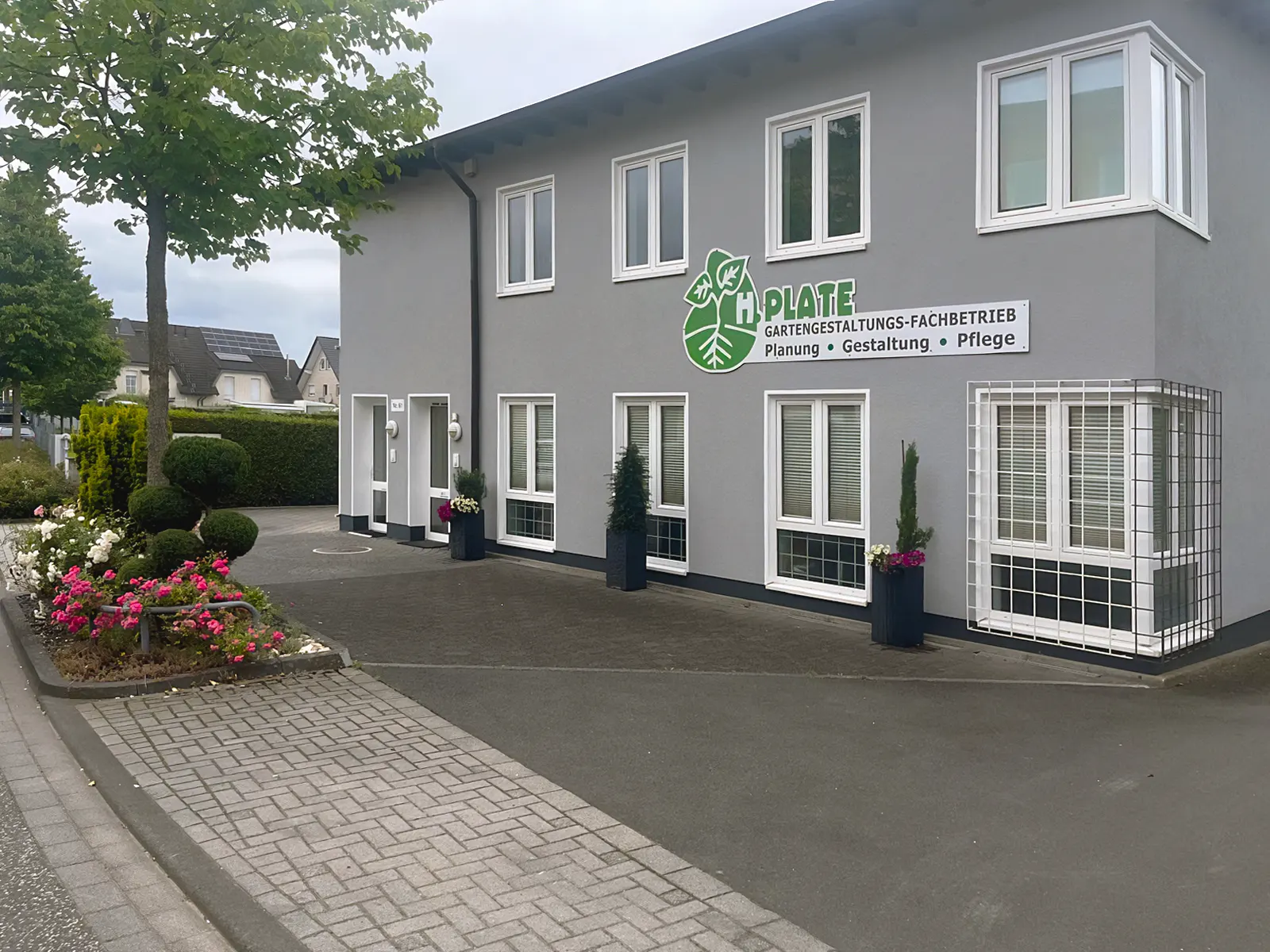 Plate Gartengestaltung Firmensitz
